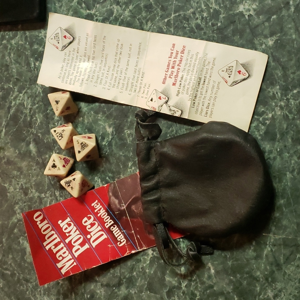 Marlboro poker dice set